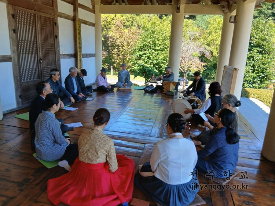 KakaoTalk_20261011_112253748_01.jpg